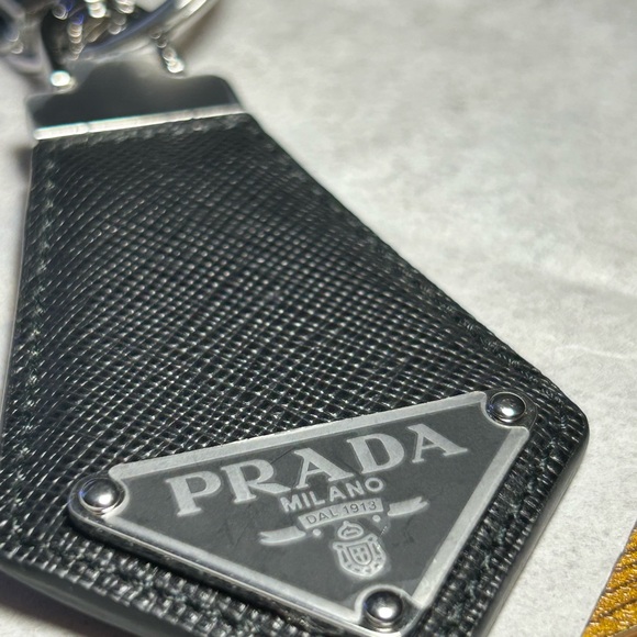 Prada Milano Saffiano Leather Triangle Logo Keychain Black – Authentic - Picture 3 of 9